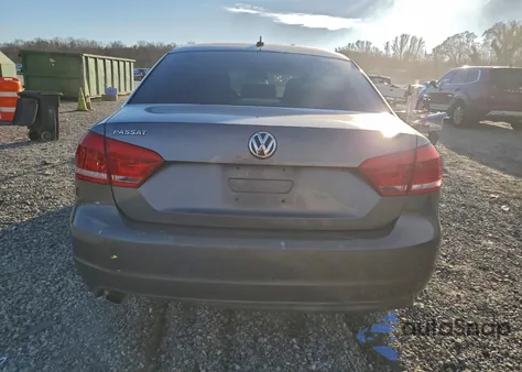 2013 Volkswagen Passat S из США, поврежденный, VIN 1VWAP7A33DC048546